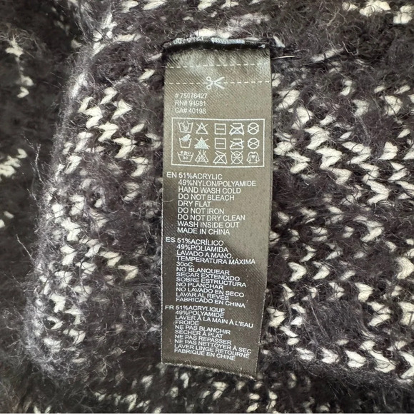 F21 black fuzzy oversized crew neck sweater - Picture 6 of 6